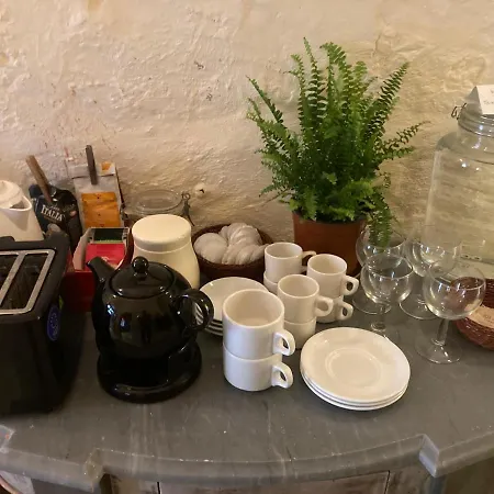 Peaceful Farmhouse With Cozy Yard Bed and Breakfast