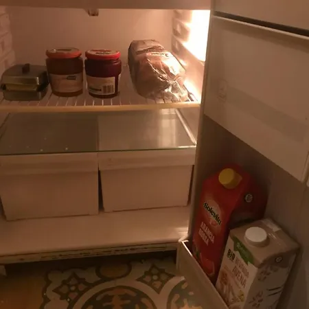 Peaceful Farmhouse With Cozy Yard Bed and Breakfast Għarb