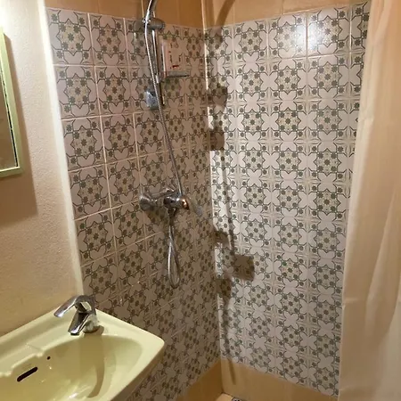 Peaceful Farmhouse With Cozy Yard Għarb