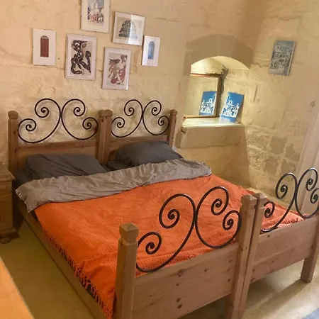Peaceful Farmhouse With Cozy Yard Bed & Breakfast Gharb (Gozo)
