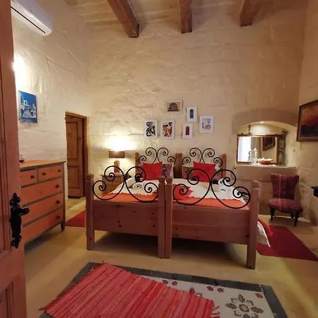 Bed & Breakfast Peaceful Farmhouse With Cozy Yard *