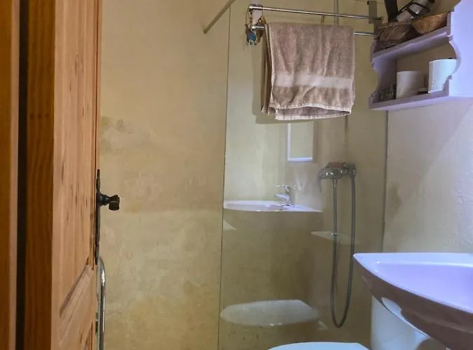 Peaceful Farmhouse With Cozy Yard Panzió 3*