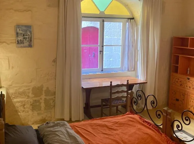 Peaceful Farmhouse With Cozy Yard 3* Għarb