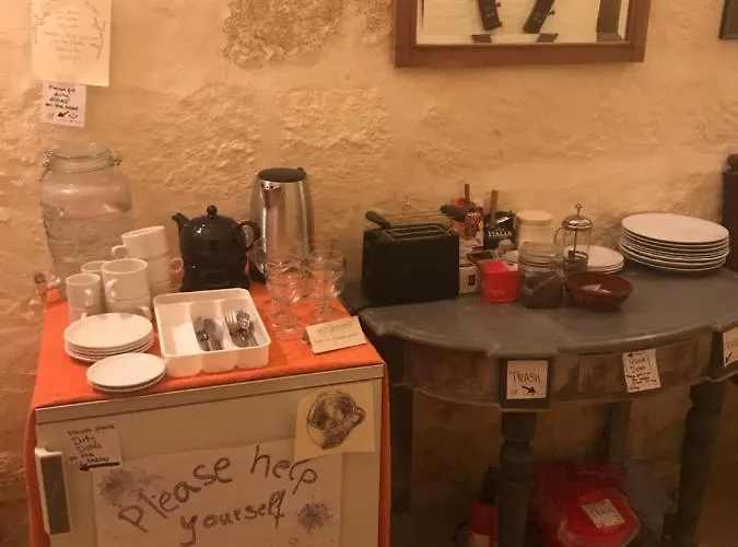 Peaceful Farmhouse With Cozy Yard Panzió Għarb