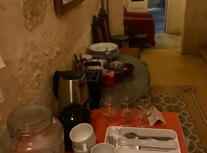 Panzió Peaceful Farmhouse With Cozy Yard Għarb